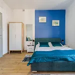 Imperial Apartments - Male Morze